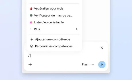 Dans le panneau latéral de Gemini dans Chrome, un utilisateur ouvre un menu avec des façons d'utiliser, d'ajouter et de parcourir des compétences